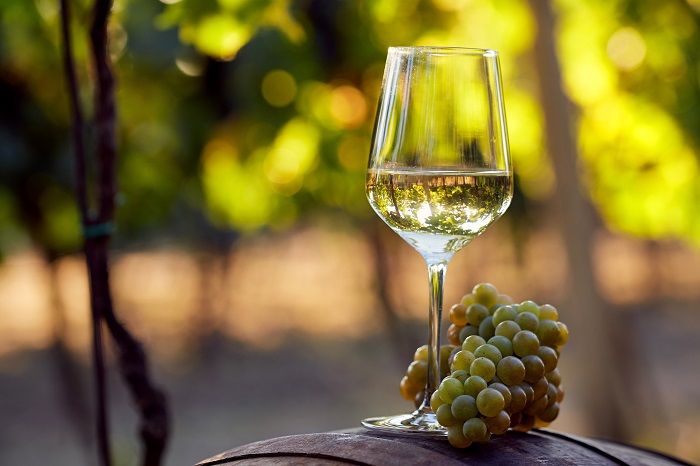 Tìm hiểu cách làm rượu vang thơm ngon với 9 bước quan trọng 