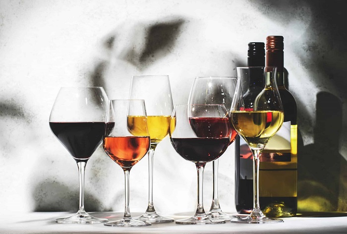 Hướng dẫn chọn ly rượu vang đúng chuẩn của người sành rượu