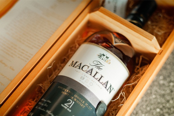 Rượu Macallan 21