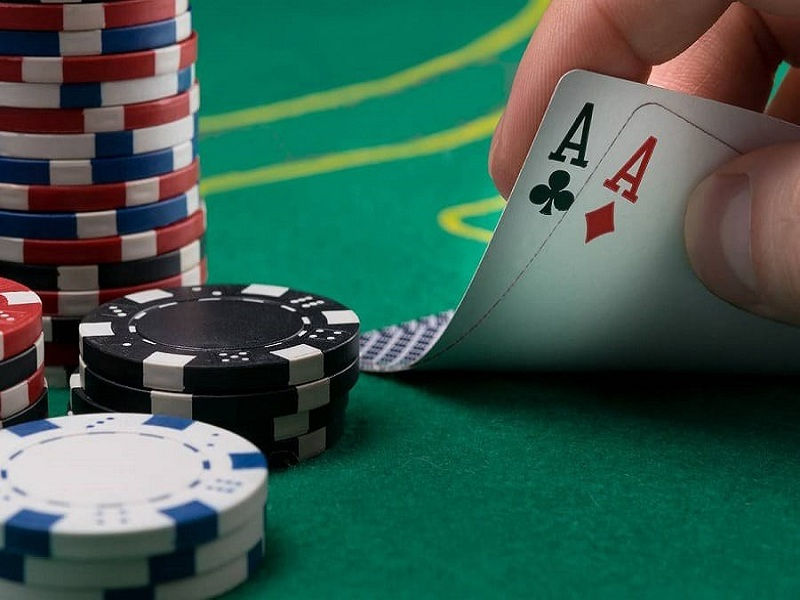 Omaha Poker là gì? Hướng dẫn chi tiết về cách chơi Omaha Poker