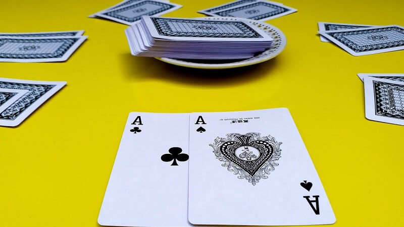 Poker là gì? Nguồn gốc và vai trò của Poker trong Blackjack