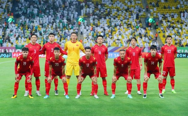 Luật bóng đá 11 người mới nhất theo tiêu chuẩn của FIFA và VFF