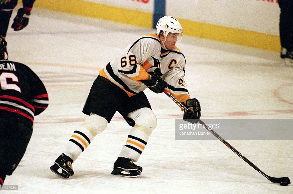 5 cầu thủ khúc côn cầu vĩ đại nhất mọi thời đại