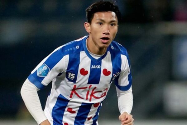 Điểm danh những cầu thủ Việt Nam ra nước ngoài thi đấu