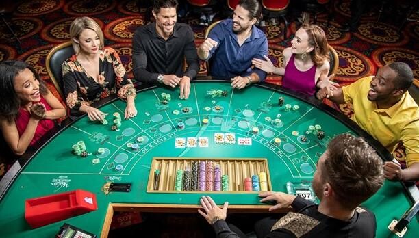 Kinh nghiệm bắt cầu Baccarat hiệu quả từ các cao thủ 7 Kinh nghiệm bắt cầu Baccarat hiệu quả từ các cao thủ