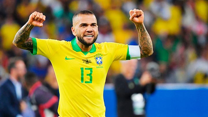 Dani Alves dự World Cup | Báo Nhân Dân điện tử
