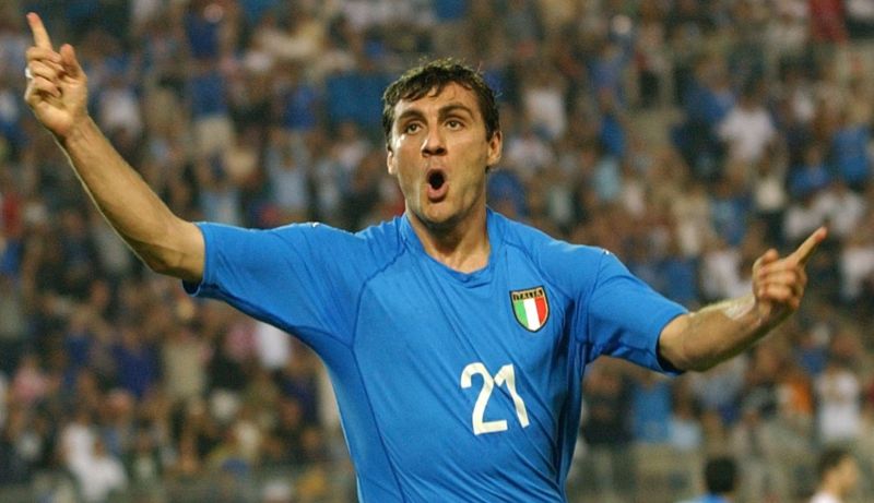 Christian Vieri trung phong đáng sợ