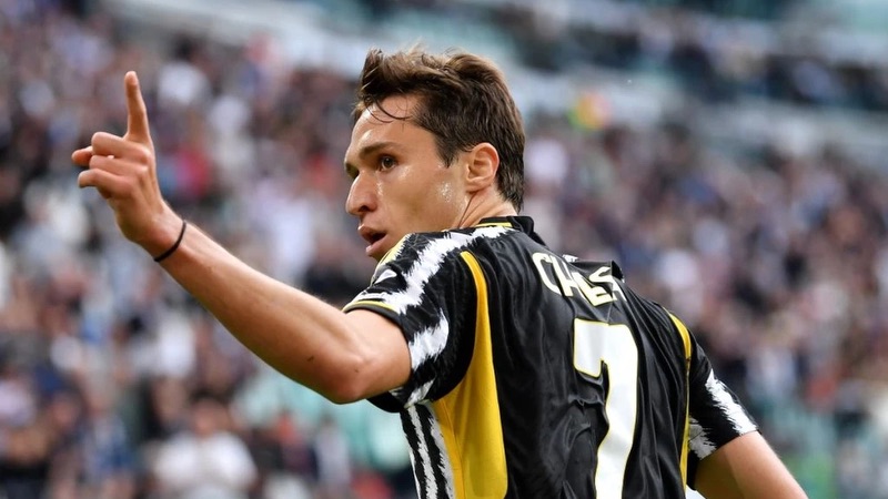 Federico Chiesa tỏa sáng trong màu áo Juventus